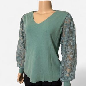 Sioni Green Lace Sleeve Blouse